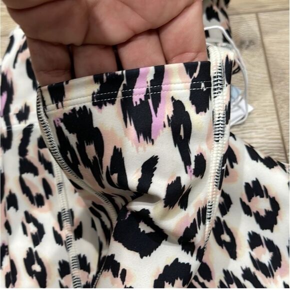 Johnny Was Calme Leggings & Sports Bra Set - Picture 12 of 14